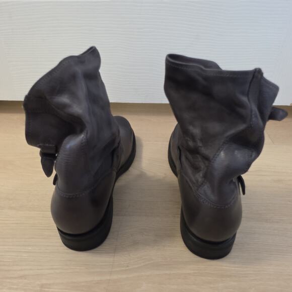 Frye Grey Leather Buckle Pull On Outdoor Veronica Short Boots Size 7.5B - Picture 5 of 8